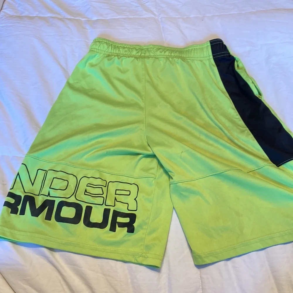 Boys UA basketball shorts